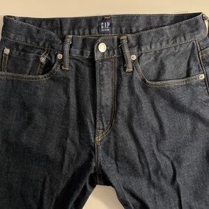 men’s dark-wash GAP athletic-fit jeans (size 29x32)